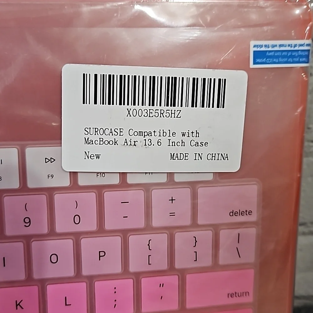 MacBook air 13.6 hard shell case - Picture 2 of 5